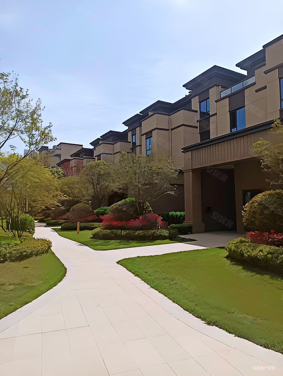 70年产权支持公积金,下叠别墅曲江东浐河旁,雁鸣湖居近地铁,中建锦绣