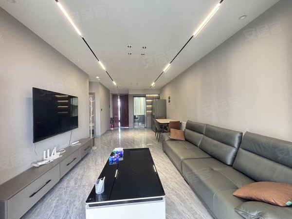 金华东阳横店金光灿烂金光灿烂2室两厅，一套自住标准，有车位出租房源真实图片