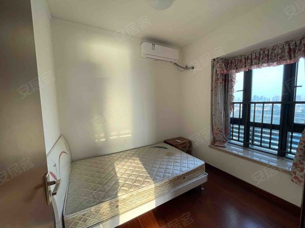 桥中租房,悦江上品苑 3室2厅2卫 电梯房 精装修111平米,荔湾租房-广州