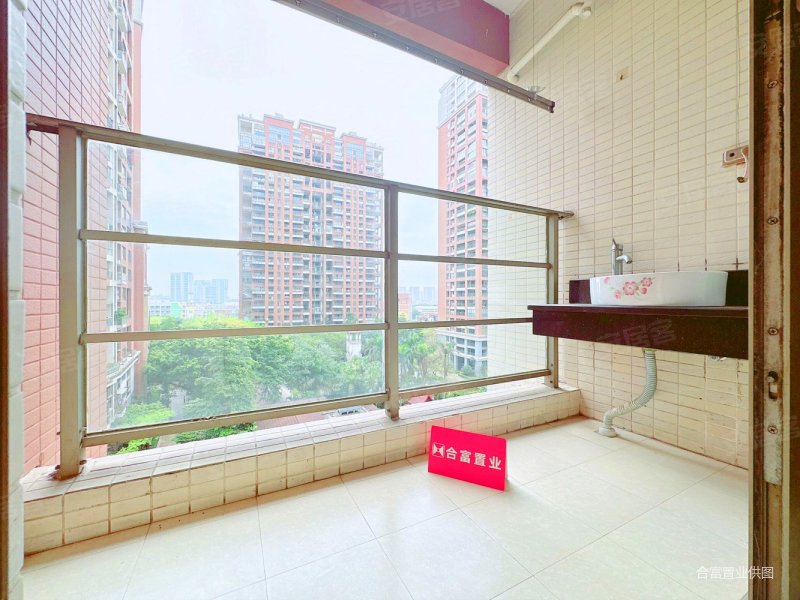 万科金御华府南向采光好医疗配套成熟有电梯刚需小三居