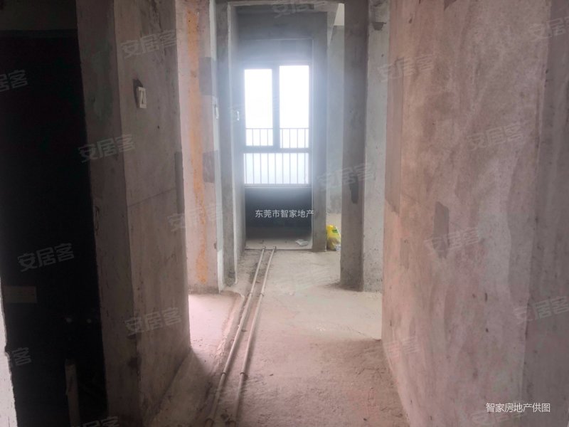 企石嘉宏锦城96平标准三房业主急售价格可谈