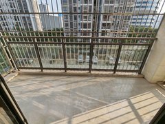 百色右江恒基广场竹洲桥头，龙翔锦苑电梯3房2卫1500元，钥匙在手随时看房出租房源真实图片