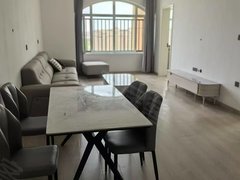 喀什喀什市喀什城区东城丽景天城三室一卫,拎包入住,小区环境好,有车库出租房源真实图片