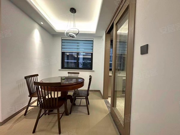 苏州吴中木渎正荣西津月实拍 月付 正荣西津月精装三房两卫 南北通透