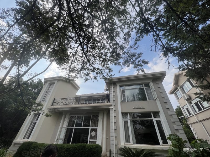 海埂大坝边花园500平独栋别墅 地上两层单层250平