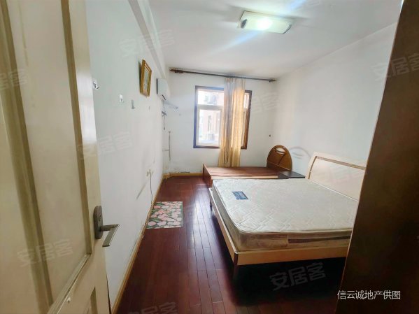 中北路 楚河汉街地铁口 安顺花园 南北通透 大4房2卫 中高