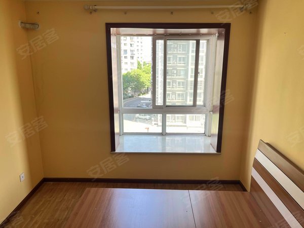 世纪城金源远大路四季青医院青清商厦铁塔宝蓝伊斯特大厦精装两居