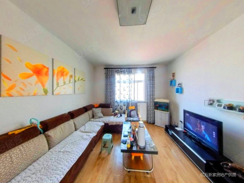 景明花园 飘窗落地窗 全明户型 厕所有窗户