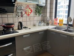 天长天长市区吾悦广场千禧佳福电梯7楼，精装修，家电家具齐全，24000一年出租房源真实图片