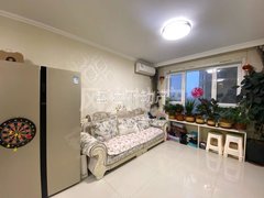 鞍山海城永安路湾景汇 2室1厅1卫  年租一万六包物业取暖 设备齐全随时看出租房源真实图片