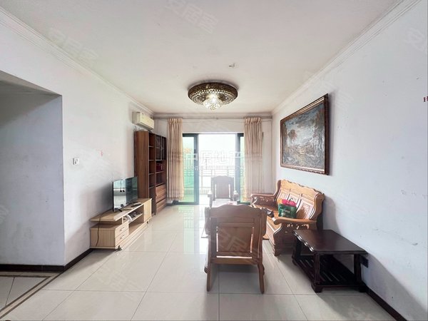 广州海珠工业大道南第三金碧花园金碧花园三期3房出租,看房方便,家私