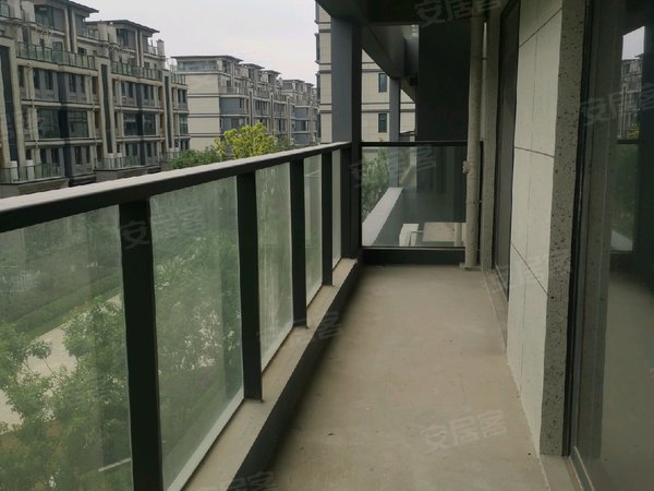 宁波鄞州东部新城维科水岸春晖维科水岸春晖 4室2厅2卫出租房源真实