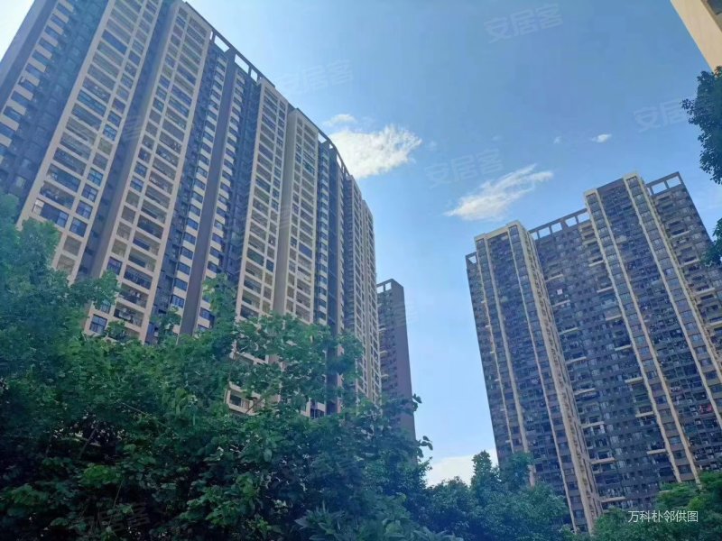 万科金色家园幸福里 车位充足 中间楼层 商圈成熟 南北通透