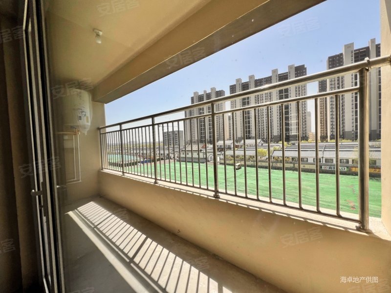 电梯房,实景展示,天安檀府国际二手房,80万,3室2厅,1卫,100平米-青岛