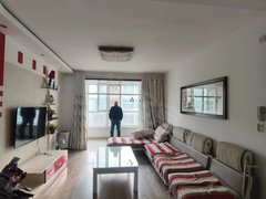 伊犁伊宁市铜锣湾白杨丽景 五楼三室 家具家电齐全 房子干净 拎包入住 手慢无出租房源真实图片