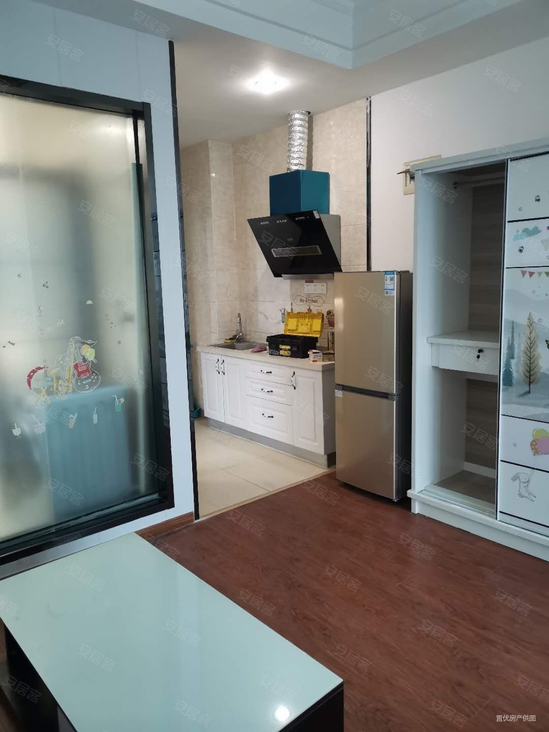 金鹏99城市广场(商住楼)1室1厅1卫48㎡南29.5万