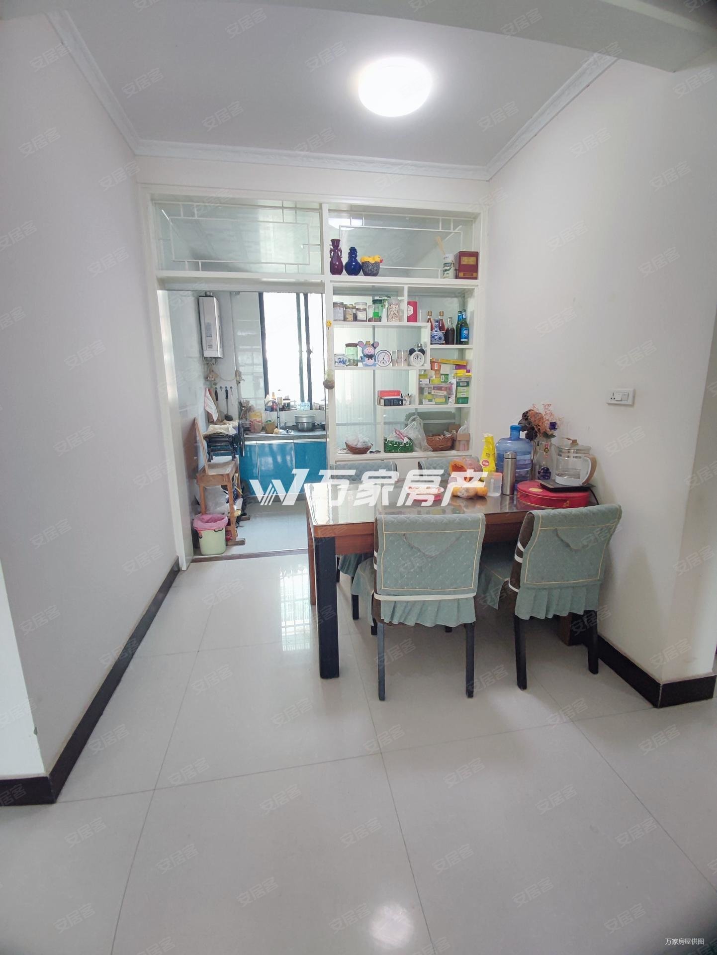 挥泪贱卖之富丽家园  二楼大三室精装修