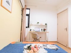 南京浦口江浦街道几百块大窗零押金入住!适合学生党或者刚找工作的 靠虹悦城出租房源真实图片