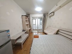 武汉洪山白沙洲万科金色城市16地块 电梯房 精装修 1室1厅1卫出租房源真实图片