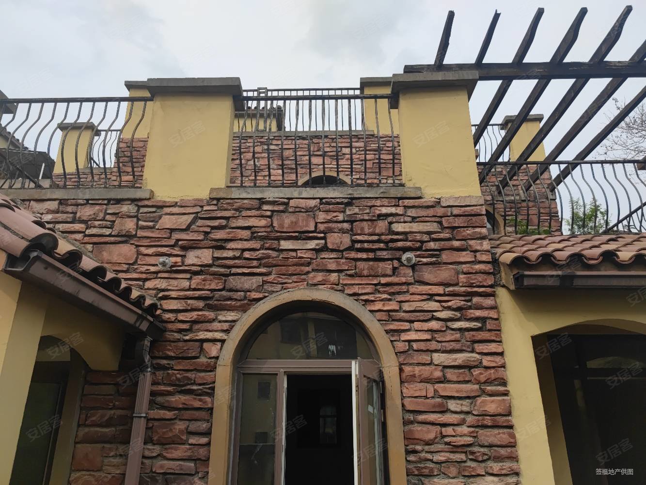 半山蓝湾(别墅)二手房,218万,5室3厅,3卫,222平米-绵阳安居客