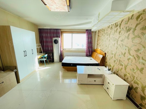 北京朝阳酒仙桥泰华滨河苑精选好房南向主卧室 紧邻蓝色港湾 亮马桥