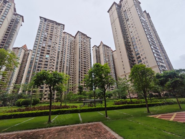 南宁青秀凤岭北江宇阳光城江宇阳光城 东站旁 电梯房 97平 精装修