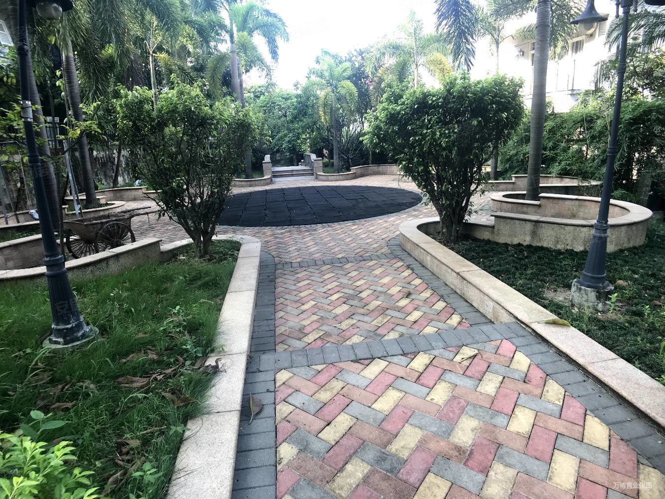 雍景山庄二手房,978万,5室2厅,4卫,283平米-广州安居客