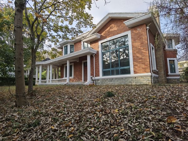 杭州富阳银湖颐景山庄(别墅)颐景山庄独栋别墅!可租3到5年!