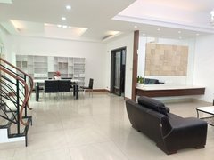 佛山顺德顺德碧桂园笋租！豪园海景大花园独栋干净整洁配置齐全看房方便有钥匙出租房源真实图片