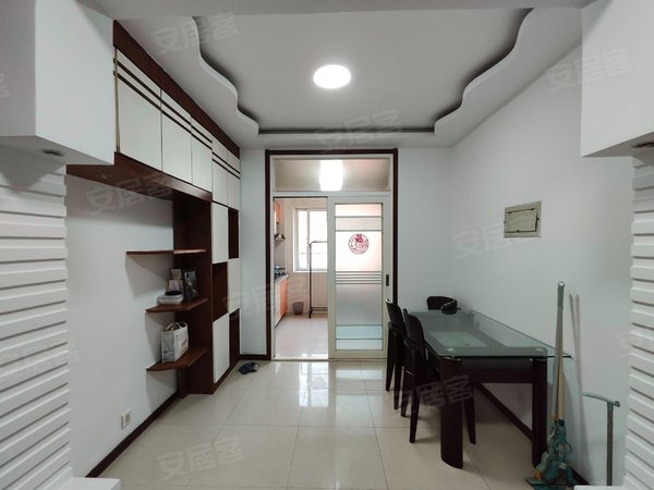 沈阳沈河惠工惠东新苑惠东新苑 6室急租 卓展旁 下楼地铁 屋里干净