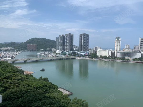 三亚吉阳商品街人文水岸河东路二小附近人文水岸河景2房2厅1卫 短租