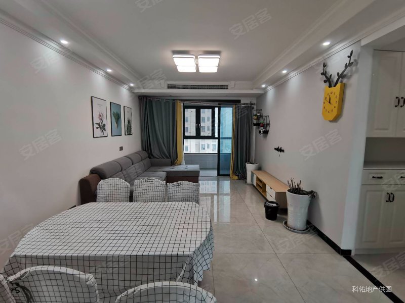 南昌十中旁 绿地悦公馆好楼层 精装南北通透大三房 拎包入住