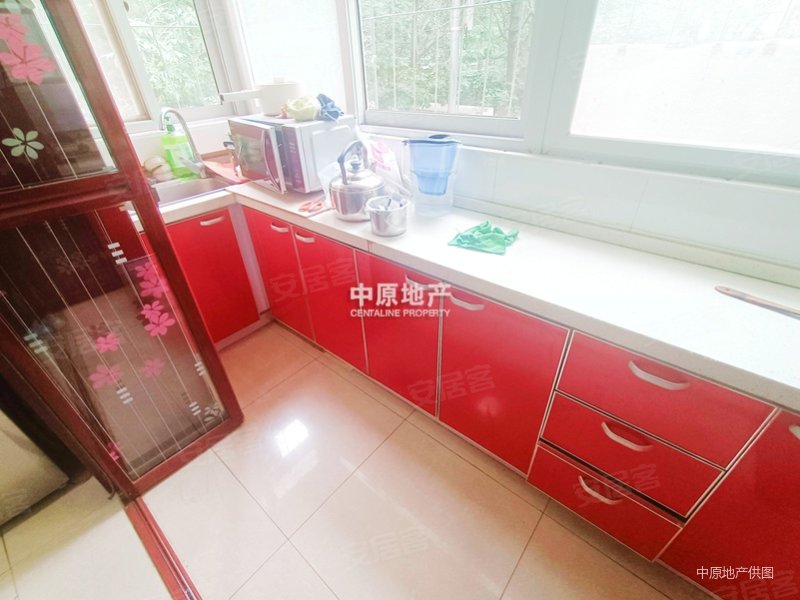 万新村 天泉西里 2楼 独单 能拎包入住