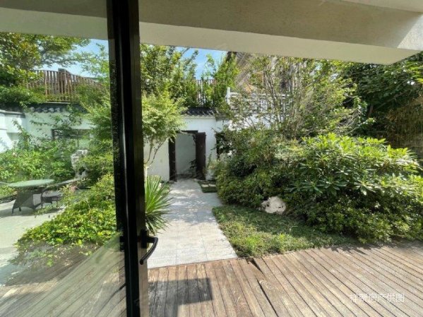 中国院子孝养城别墅送前后院和游泳池五百平交五万抵十五万,济宁