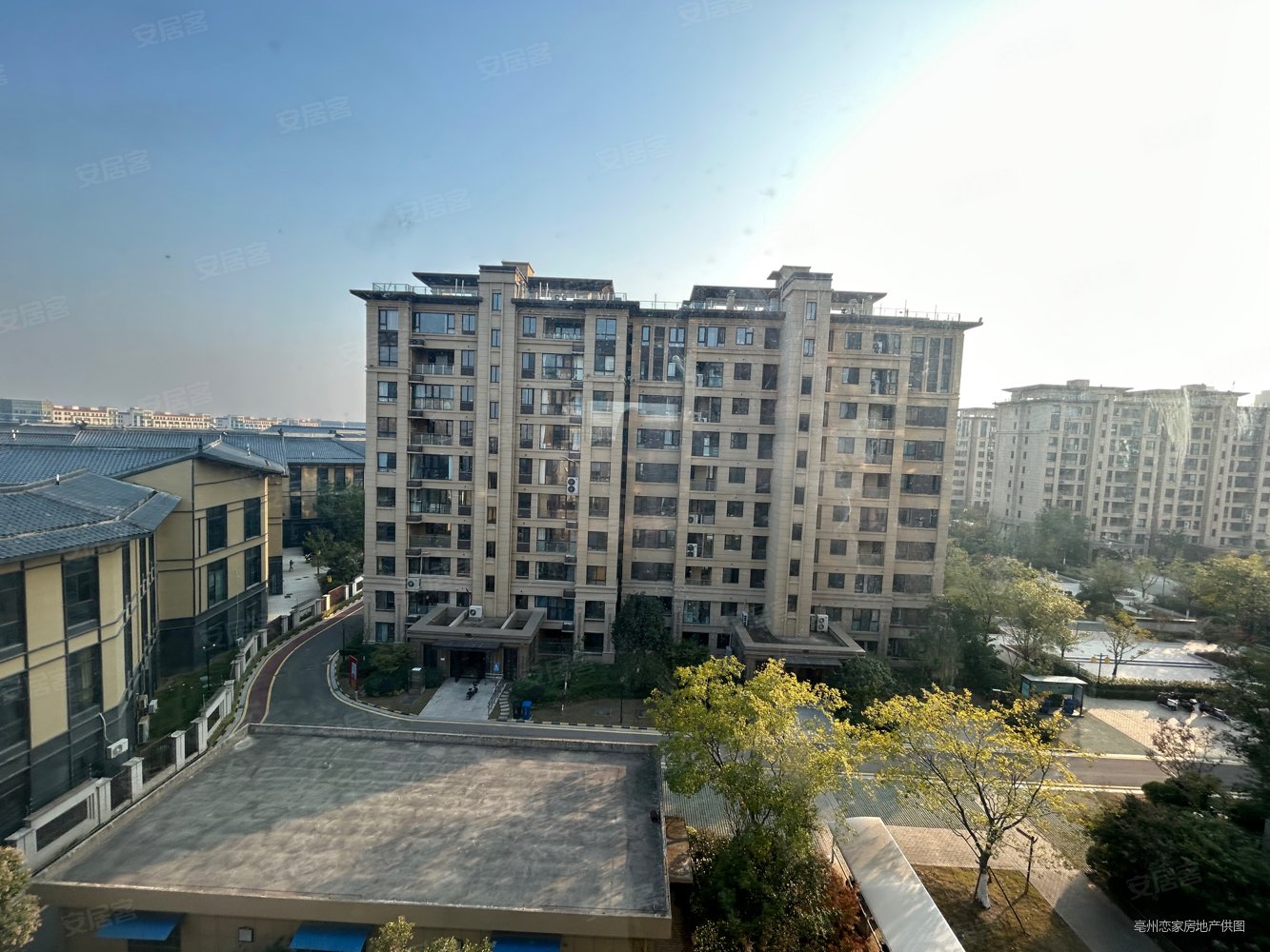 急售香缇雅苑洋房7楼飞机户型南北通透窗户已封