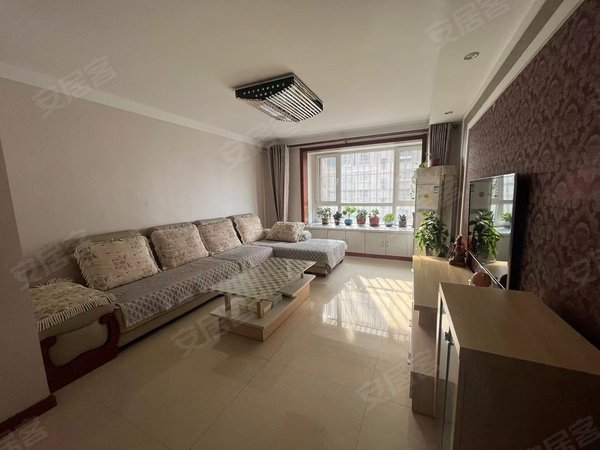 唐山路南路南逸品园九中 唐山晏 逸品园精装两室 家电齐全 拎包入住