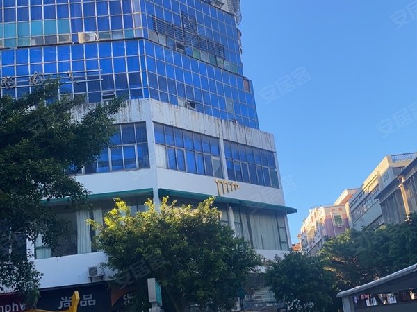 泉州石狮石狮泰禾广场百德康桥假日城堡德辉泰禾附近,建发楼盘对面