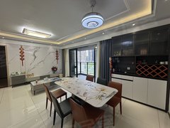 江门鹤山市中山路业主出国发展急租时代倾城四房两厅两卫全新豪华装修,拎包入住出租房源真实图片