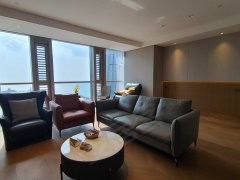 青岛崂山麦岛海信国际中心 南向全套家具 可配床 带车位出租房源真实图片