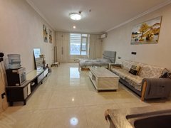 青州青州城区人民商场中都财富广场1室68平 精装电梯公寓 带家具家电 带厨房出租房源真实图片