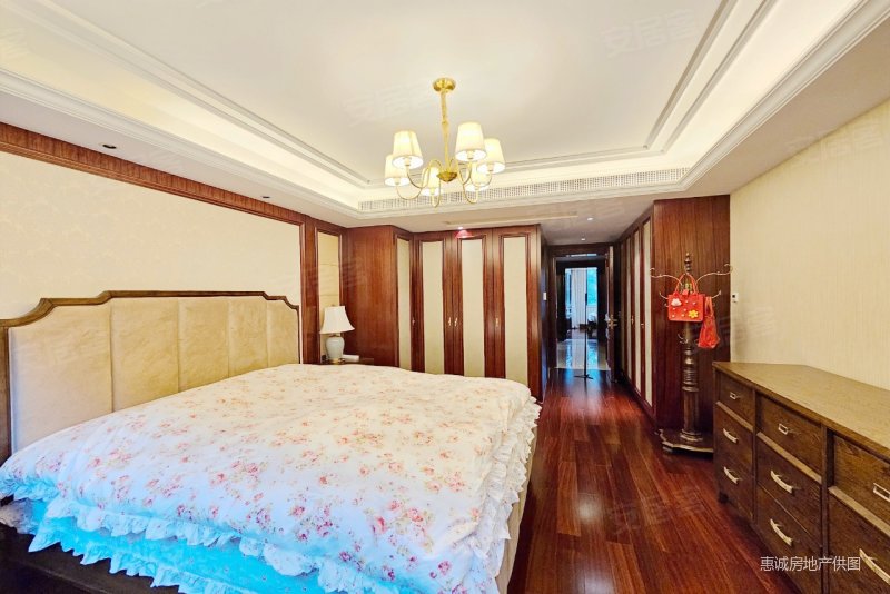 长沙豪宅 随时看房 运达中央广场227平4房2厅3卫560万