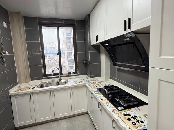 海宁长安镇农发区鸿翔东方郡长安仰山郡！精装三房出租！好楼层！边套出租房源真实图片