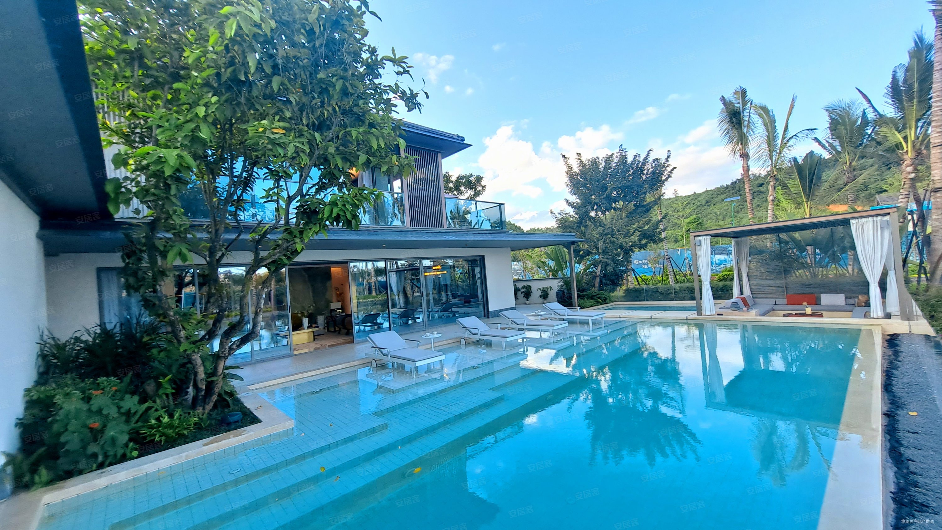 悦景庄西双版纳4室2厅3卫132㎡南北299万