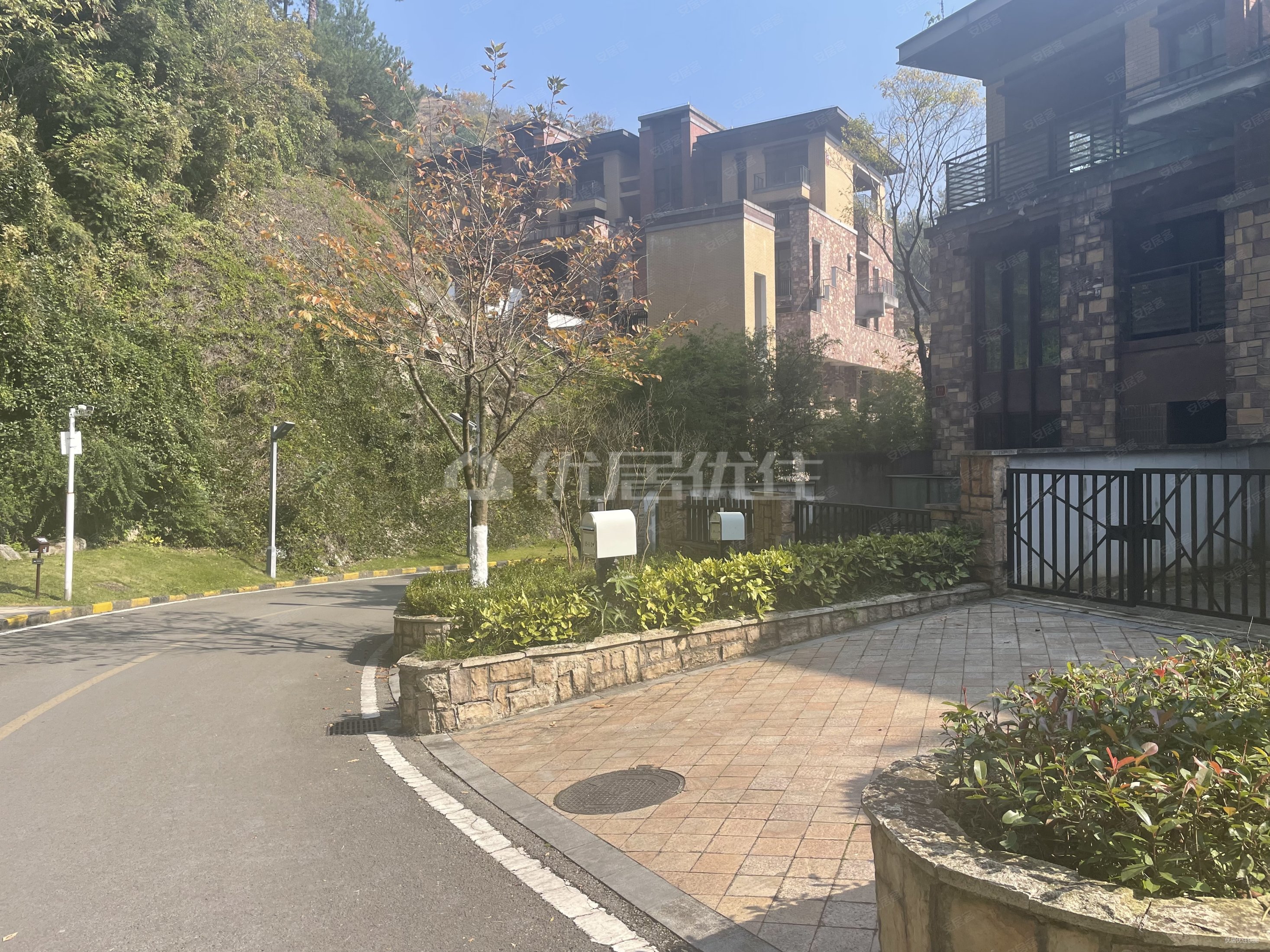 保利春天联排别墅毛坯房