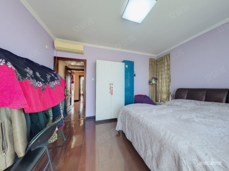 京城雅居板楼满五低密度社区近地铁高楼层视野好