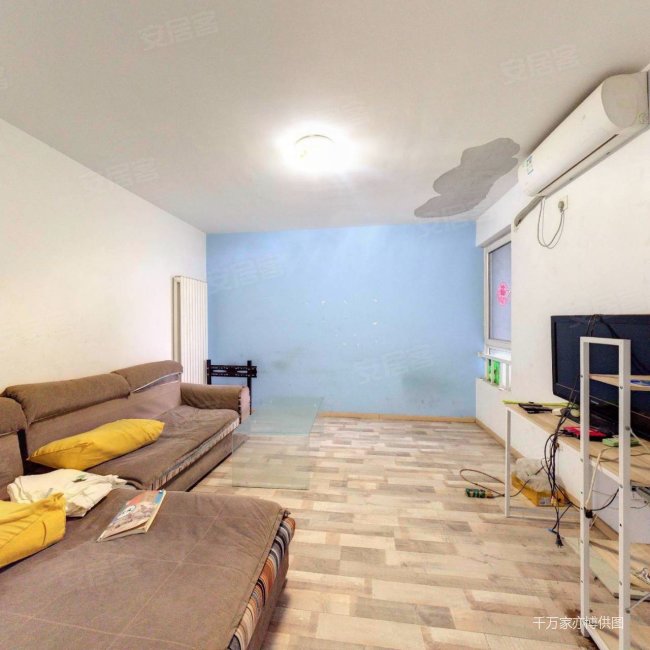 南海雅苑 医疗配套成熟 满五一套房 带电梯 小区新 商品住宅