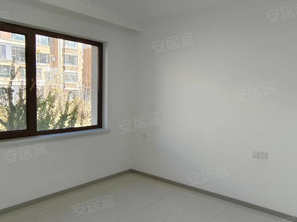 大庆龙凤三永湖东城领秀锦绣园出租东城领秀2楼 68平1室1厅精装 图片