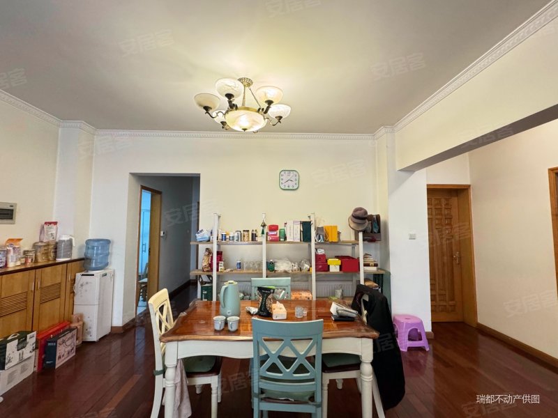 电梯南北通透套三双卫 板式一梯两户 全中庭安静 光照充足,中华园锦苑