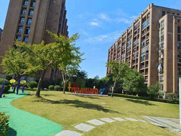 杭州拱墅石桥泰地北上新城拱墅 半山省肿瘤医院 精美一室一厅 押一付