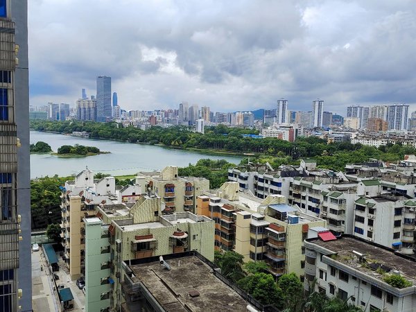 南宁青秀南湖广场德宝大厦急租 近南湖公园麻村地铁口 南湖6号精美2房